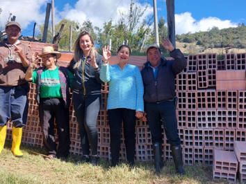 Aportes sociales de EBSA en Veredas de Sotaquirá y Barbosa